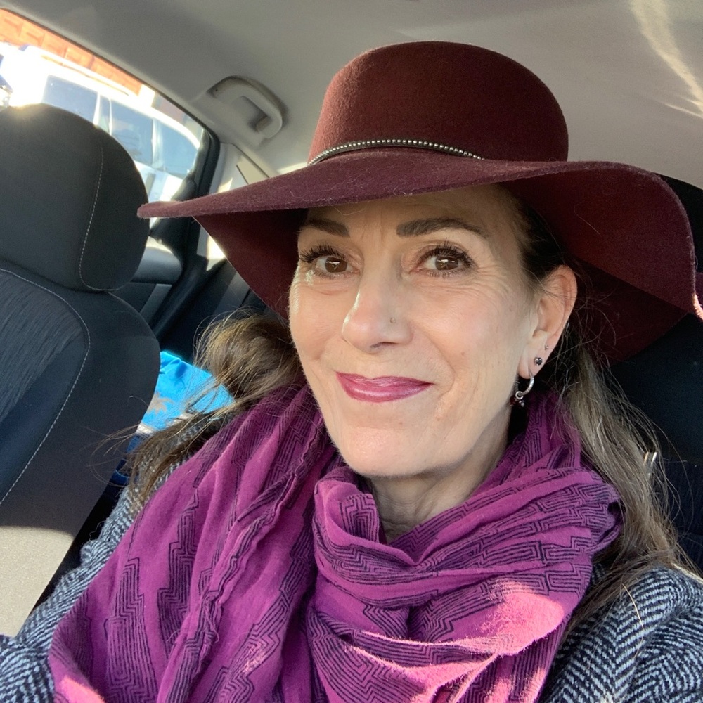 Meet your Posher, Linda